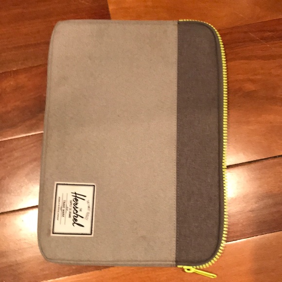Herschel Supply Company Other - Herschel Laptop Case